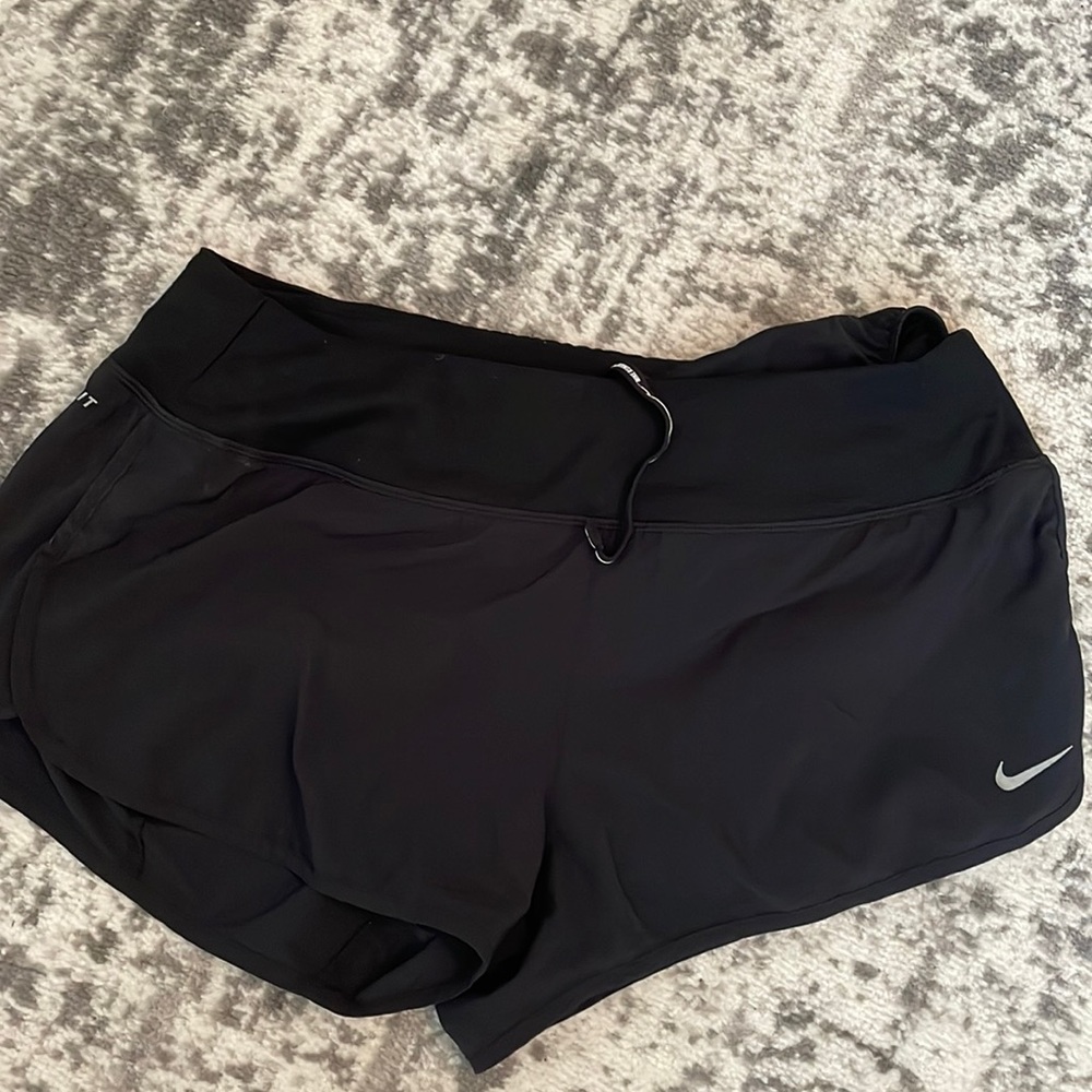 Nike size M short athletic shorts in black